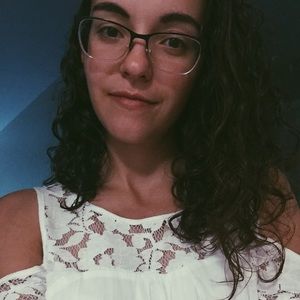 Meet your Posher, Marisa